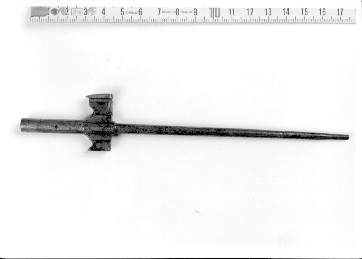 baionetta, frammento - manifattura europea (fine/inizio secc. XIX/ XX)