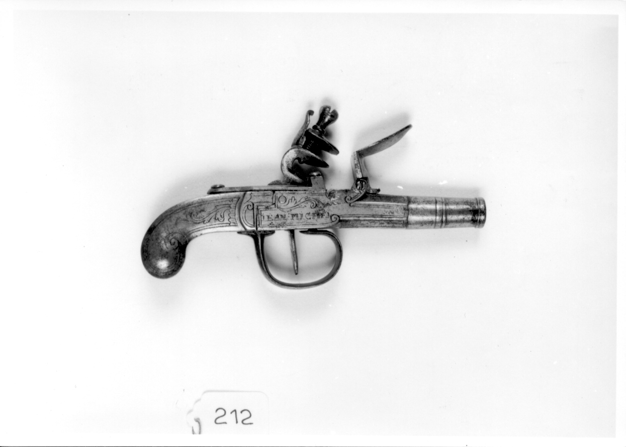 pistola, opera isolata di Le Page Jean Michel (secc. XVIII/ XIX)