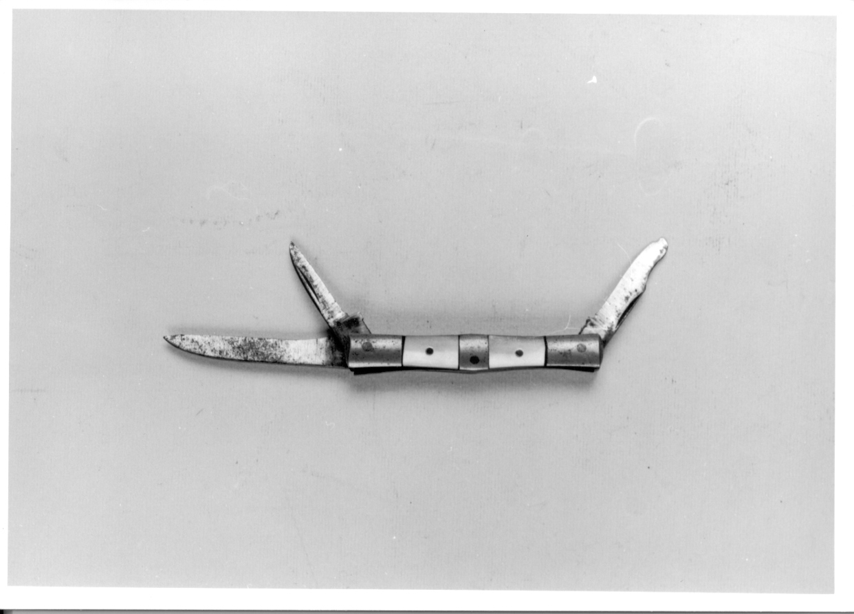 coltello, opera isolata - manifattura europea (fine/inizio secc. XIX/ XX)