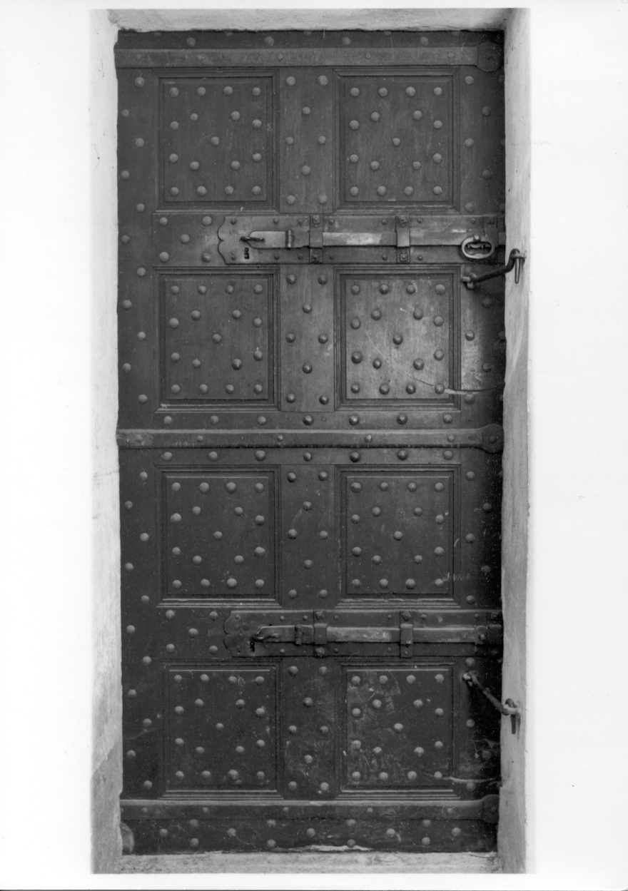porta - ad un battente, opera isolata - ambito vercellese (primo quarto sec. XVIII)