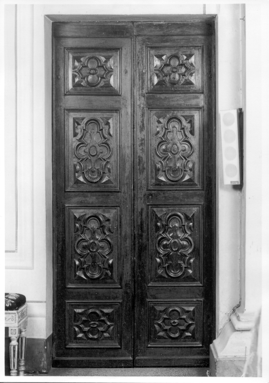 porta - a due battenti, opera isolata - ambito della Valsesia (secondo quarto sec. XVIII)