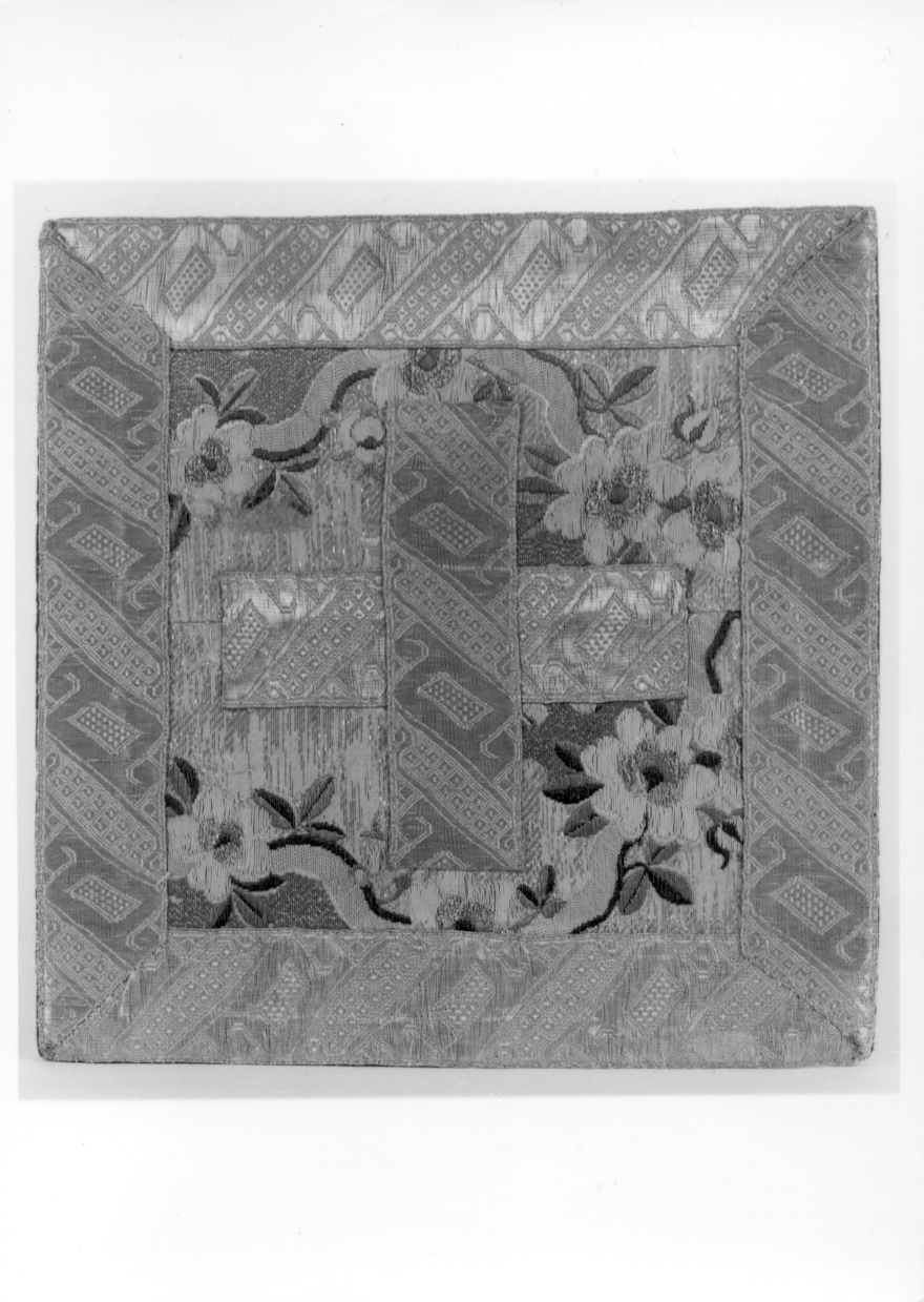 borsa del corporale, serie - manifattura italiana (?), manifattura francese (?) (terzo quarto sec. XVIII)