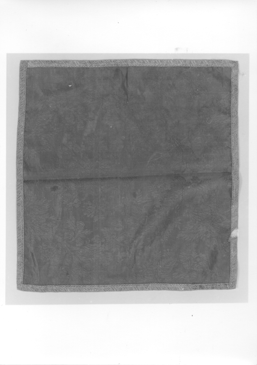 velo di calice, elemento d'insieme - manifattura piemontese (secondo quarto sec. XVIII)