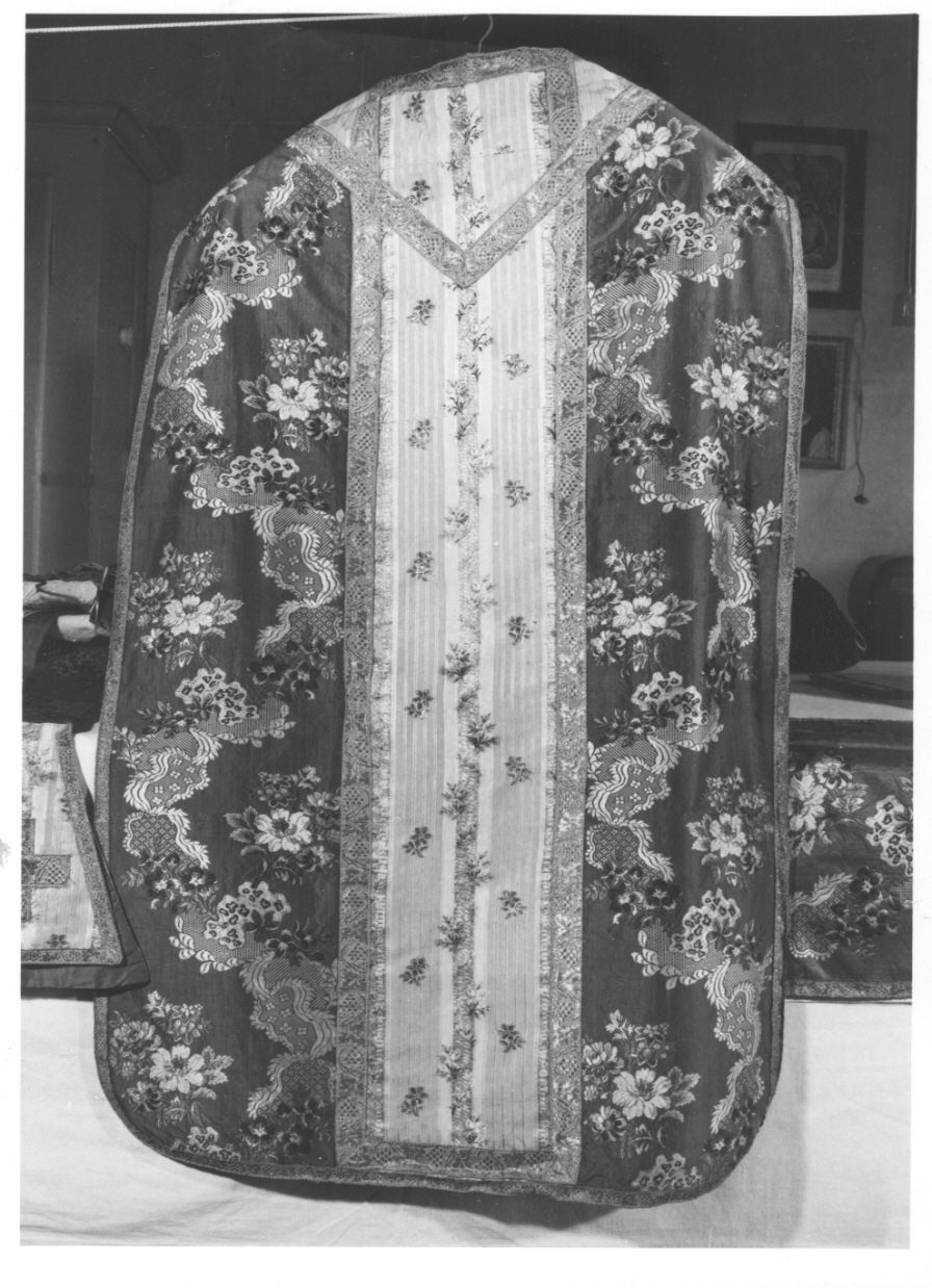 paramento liturgico, insieme - manifattura italiana (terzo quarto sec. XVIII)