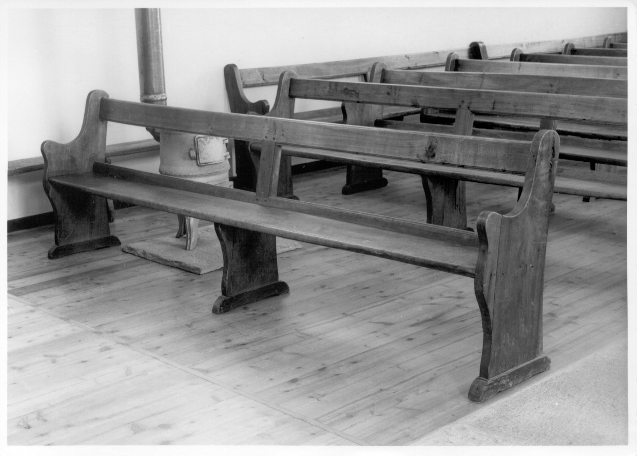 banco da chiesa, serie - bottega piemontese (ultimo quarto sec. XIX)