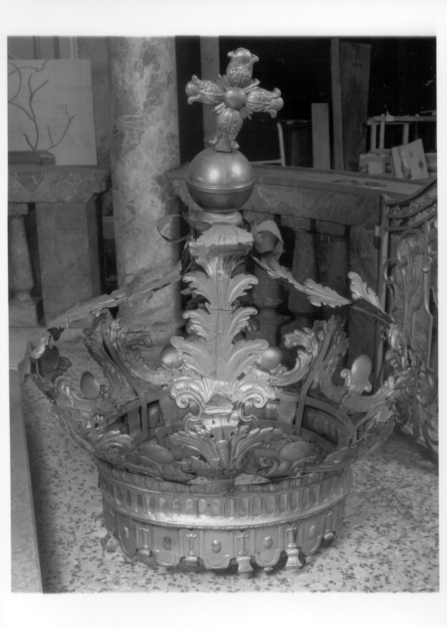 corona pensile, opera isolata di Minola Giovanni (ultimo quarto sec. XVIII)