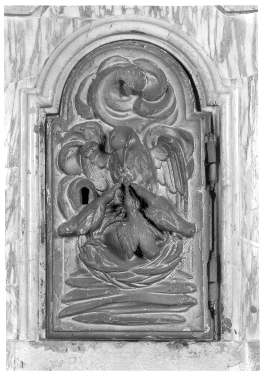 pellicano che imbocca i piccoli nel nido (sportello di tabernacolo, opera isolata) - ambito della Valsesia (ultimo quarto sec. XVIII)