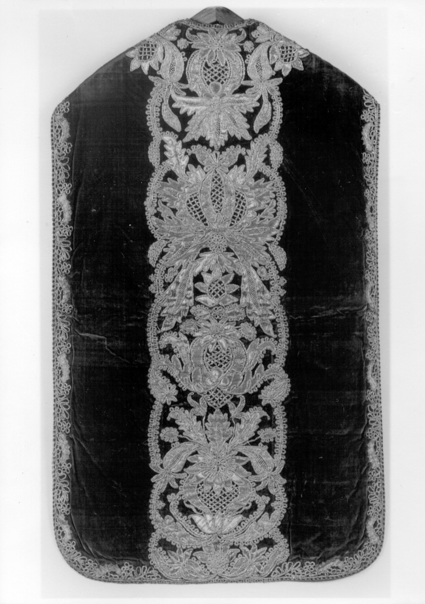 paramento liturgico, insieme - ambito italiano (primo quarto sec. XVIII)