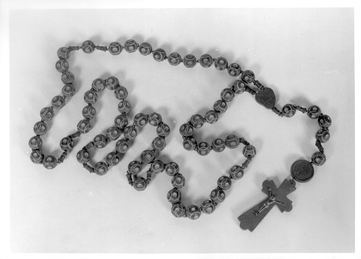 Cristo crocifisso dolente (corona del rosario, opera isolata) - produzione francese (metà sec. XX)