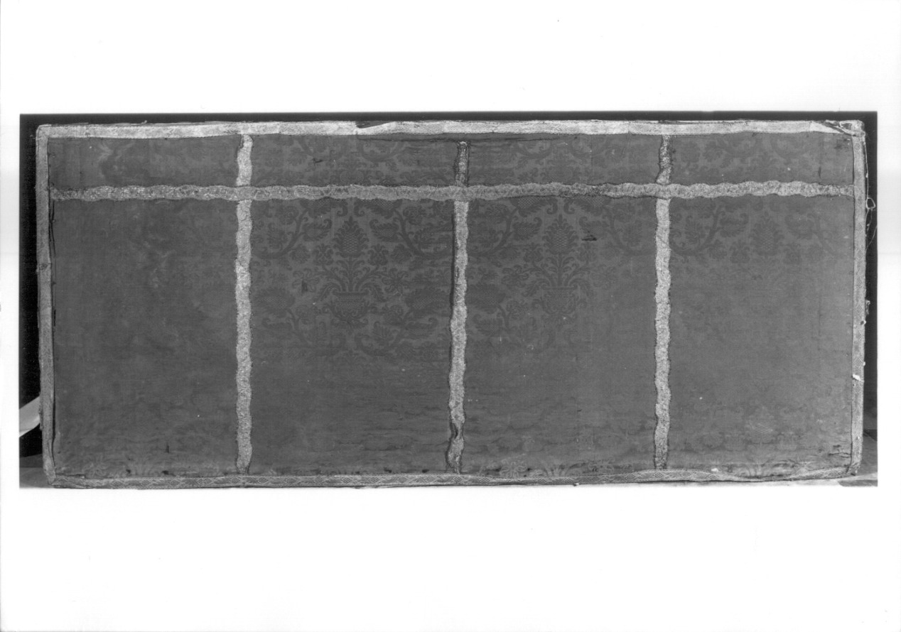 paliotto, opera isolata - manifattura italiana (prima metà sec. XVII)