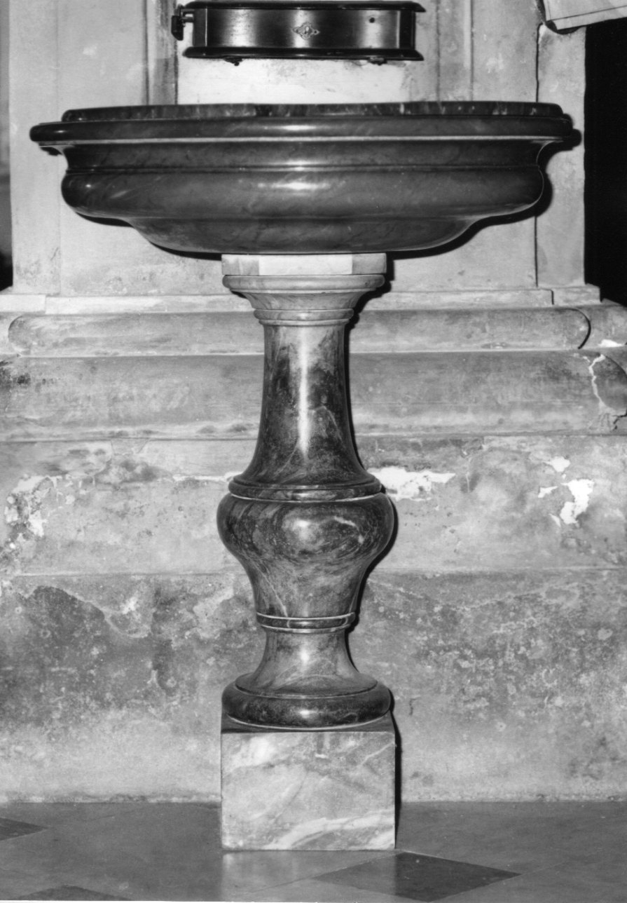 acquasantiera - a fusto, serie - ambito italiano (inizio sec. XX)