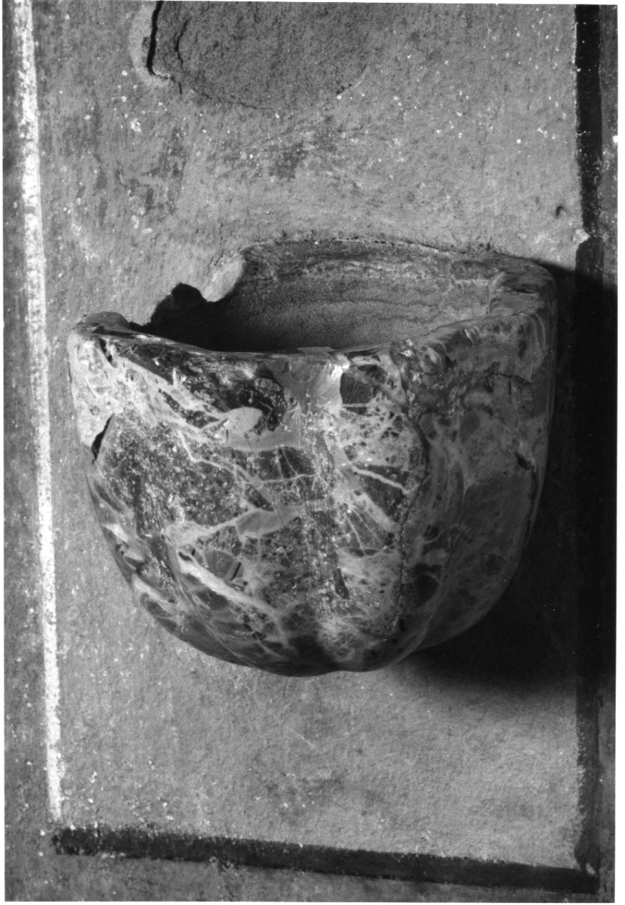 acquasantiera da parete, opera isolata - bottega piemontese (sec. XIX)