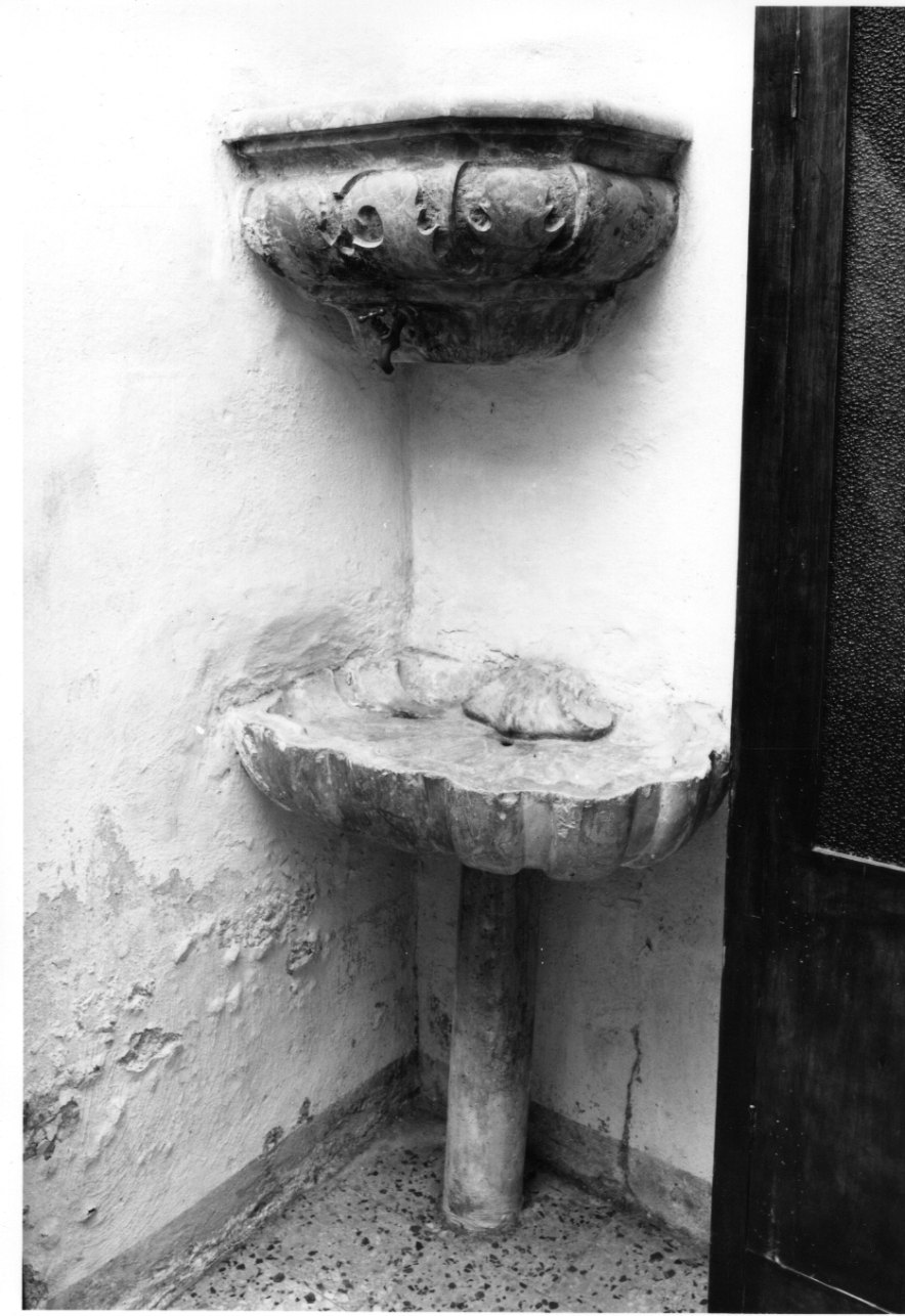lavabo da sacrestia, opera isolata - ambito piemontese (sec. XVIII)