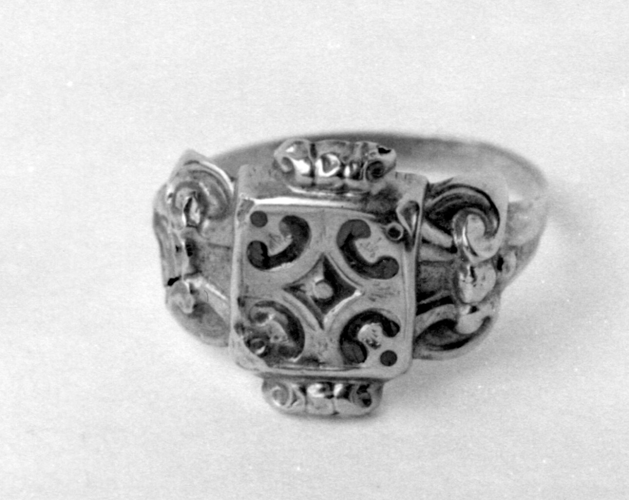 anello, opera isolata - ambito ligure-piemontese (metà sec. XIX)