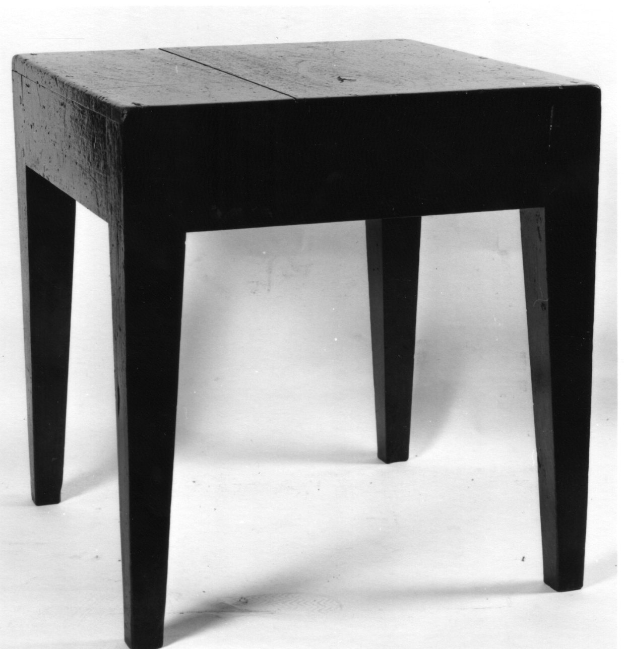 sgabello, serie - bottega astigiana (prima metà sec. XX)