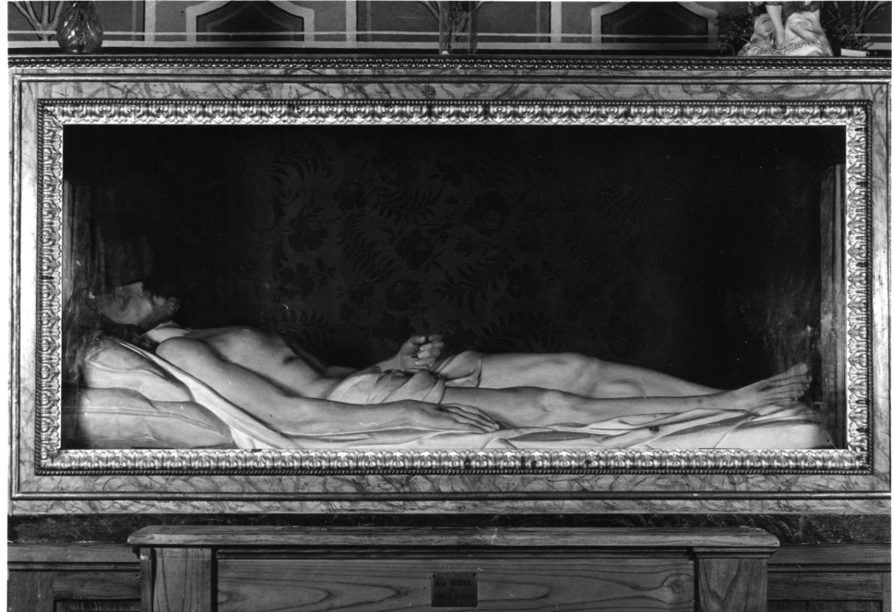 Cristo morto (statua, opera isolata) di Righetti Attilio (fine/inizio secc. XIX/ XX)