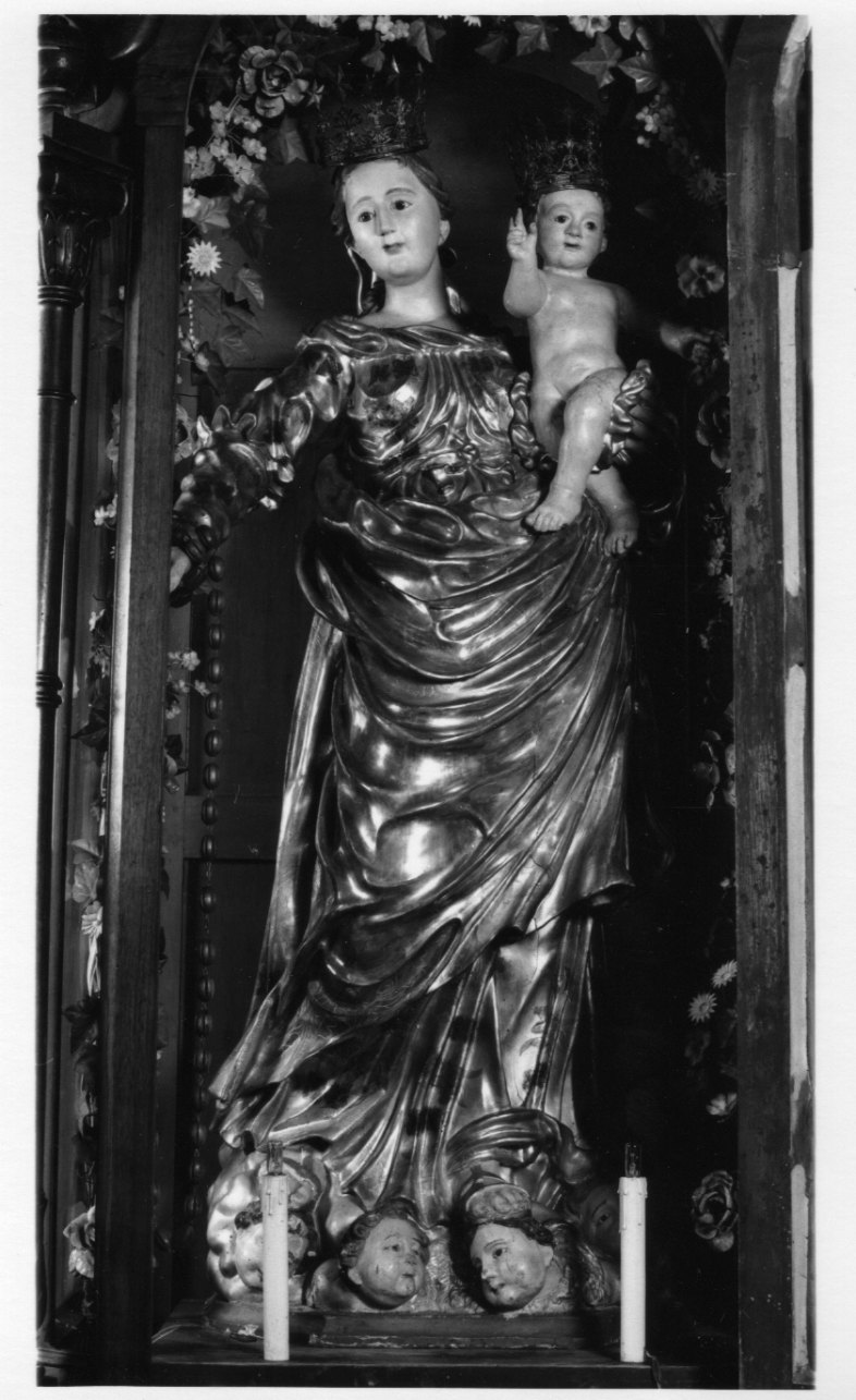 Madonna del Rosario (statua, opera isolata) - bottega ligure (seconda metà sec. XIX)