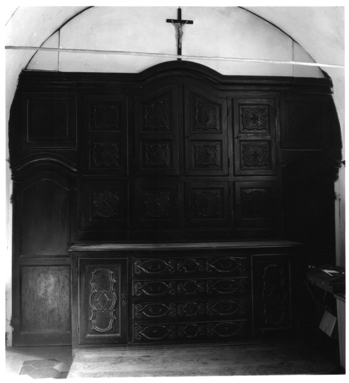 armadio da sacrestia, opera isolata - bottega astigiana (seconda metà sec. XVIII)