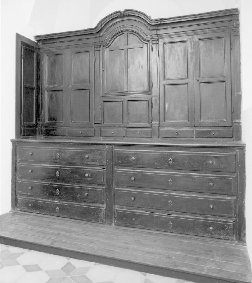 armadio da sacrestia, opera isolata - bottega astigiana (seconda metà sec. XVIII)