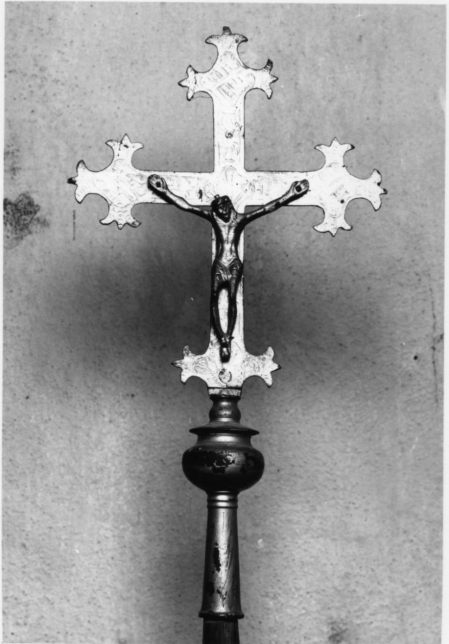 Cristo crocifisso dolente (croce processionale, opera isolata) - bottega astigiana (seconda metà sec. XVII)