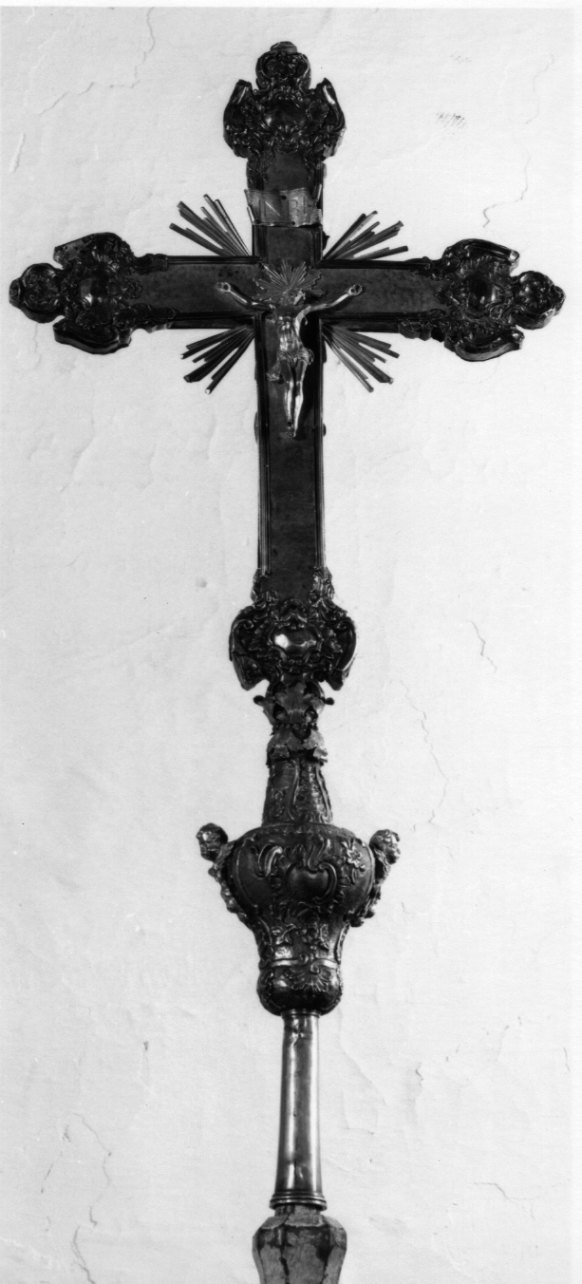 Cristo crocifisso dolente (croce processionale, opera isolata) - bottega piemontese (metà sec. XVIII)