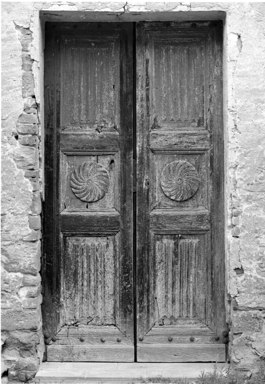 portone, opera isolata - bottega astigiana (metà sec. XIX)