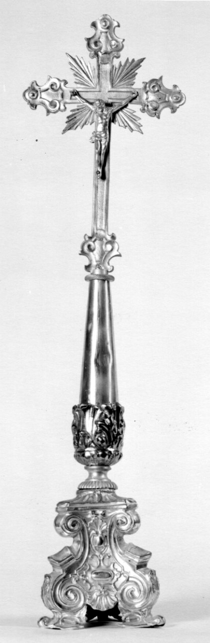 Cristo crocifisso dolente (croce d'altare, opera isolata) - ambito piemontese (seconda metà sec. XIX)