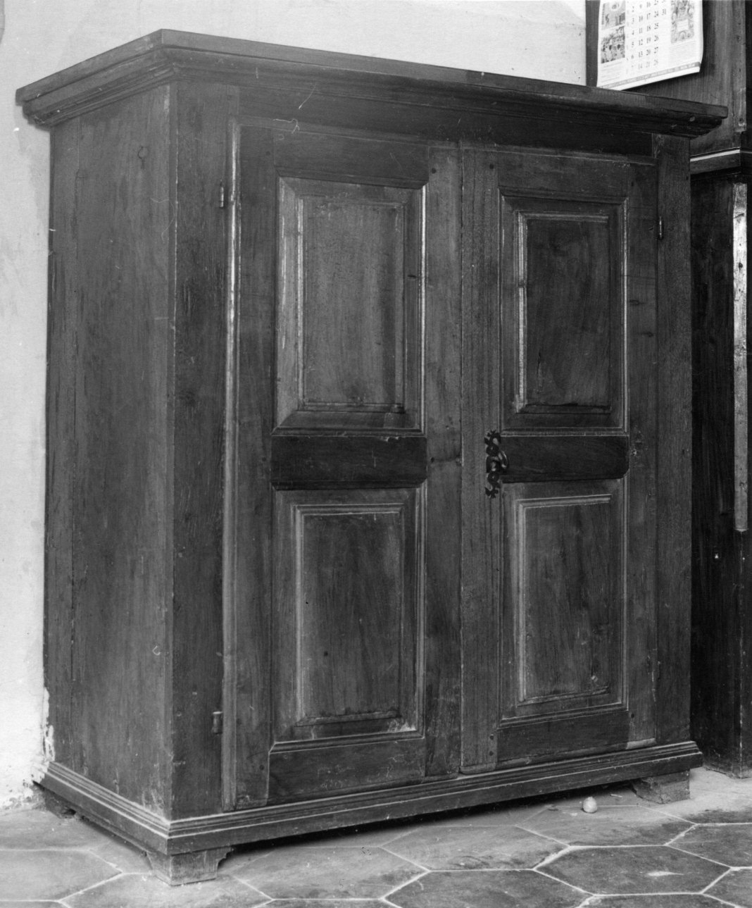 armadio, opera isolata - bottega astigiana (fine sec. XVIII)