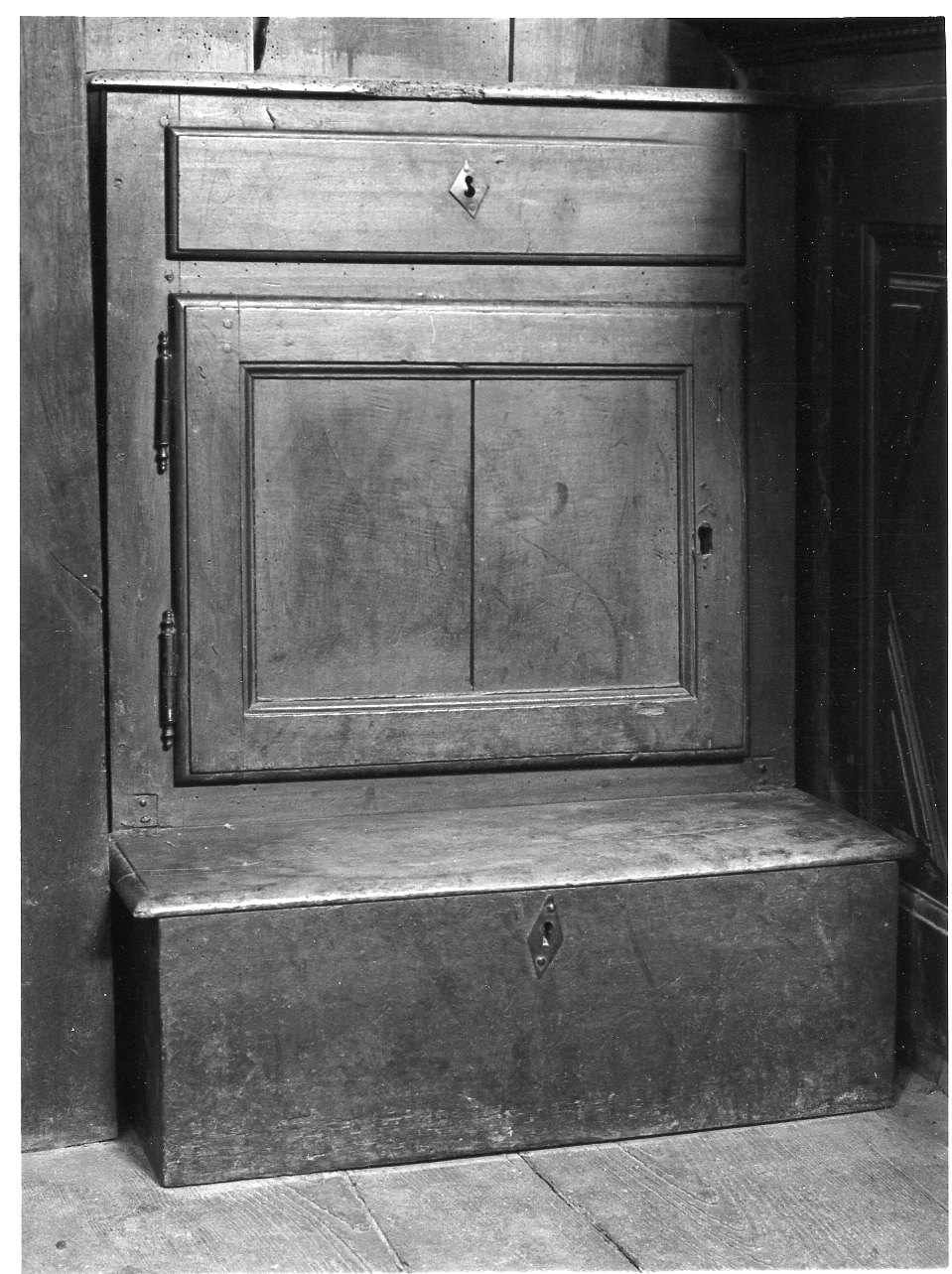 inginocchiatoio, opera isolata - bottega piemontese (ultimo quarto sec. XIX)