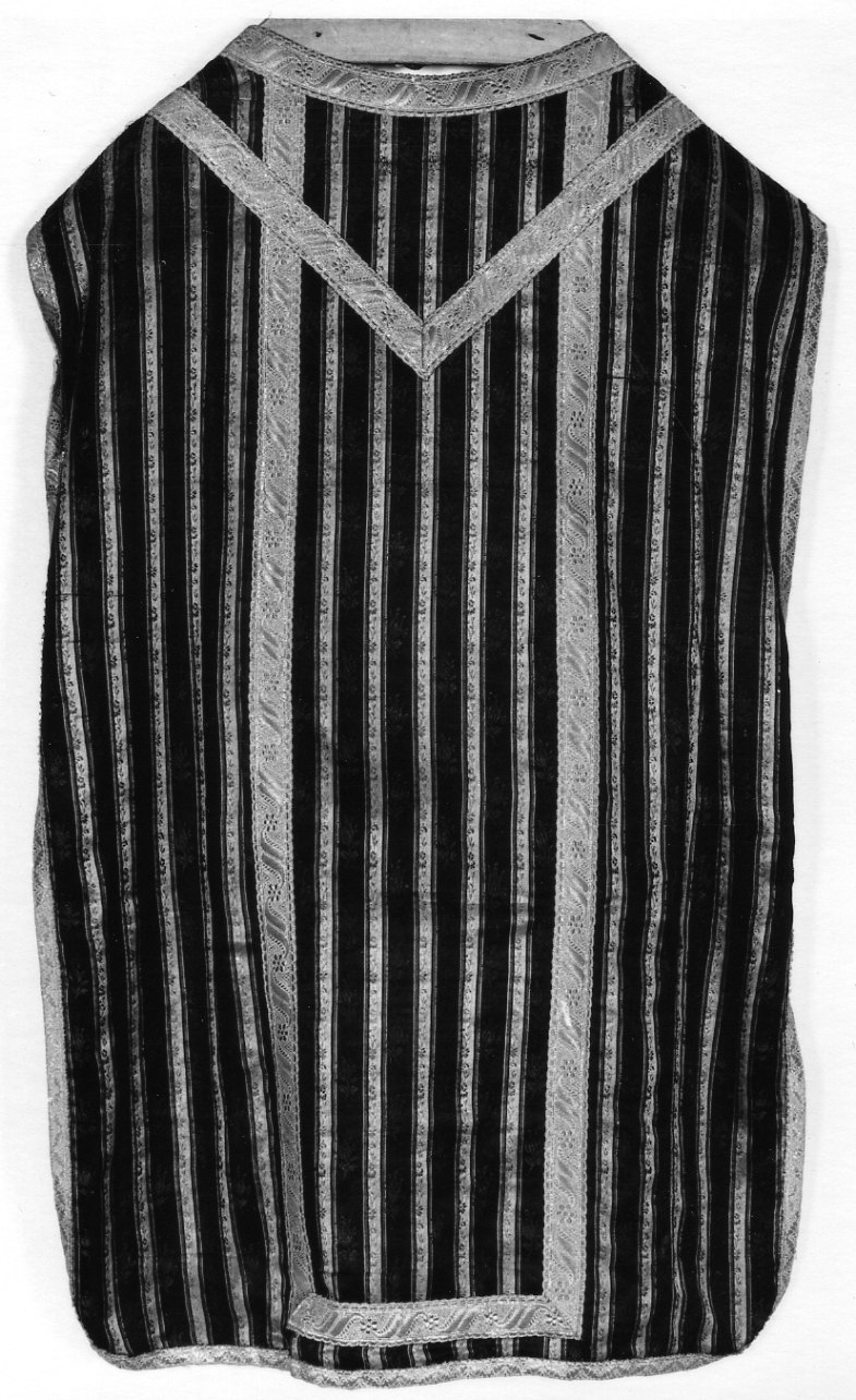 paramento liturgico, insieme - manifattura italiana (inizio sec. XIX)