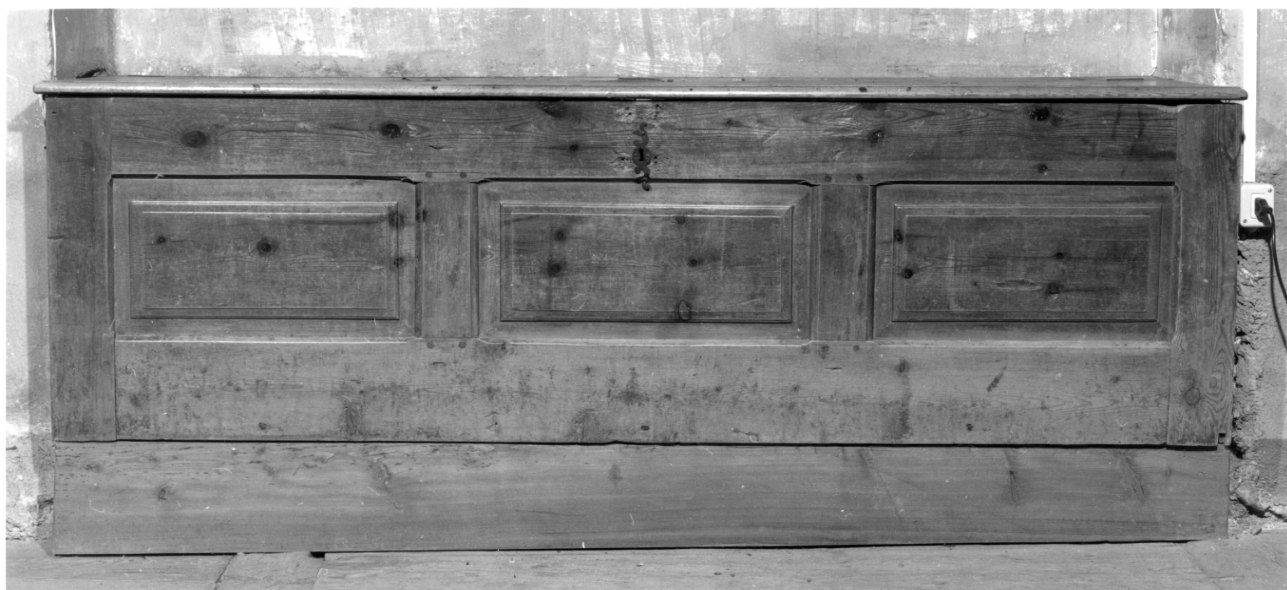 cassapanca, opera isolata - bottega piemontese (ultimo quarto sec. XIX)