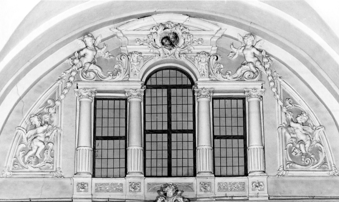 motivi decorativi vegetali con putti alati (decorazione plastica, opera isolata) di Beltramelli Domenico (fine/inizio secc. XVII/ XVIII)