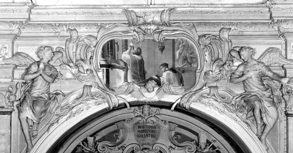 motivi decorativi a girali vegetali con angeli (decorazione plastica, opera isolata) di Beltramelli Domenico (fine/inizio secc. XVII/ XVIII)
