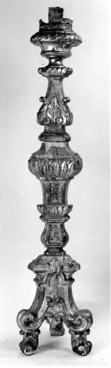 candeliere d'altare, serie - bottega piemontese (secondo quarto sec. XVIII)