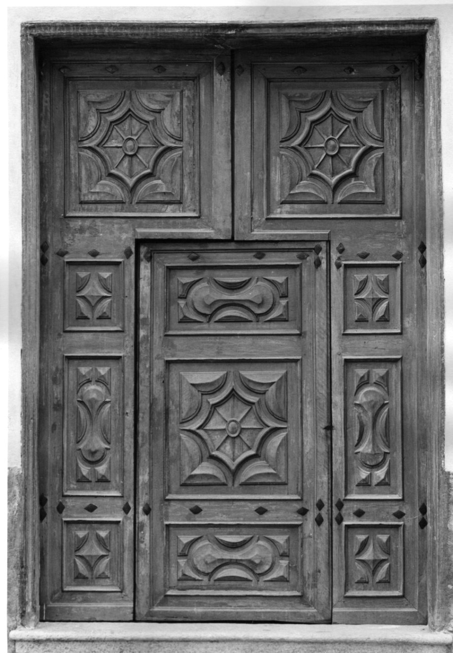 portone, serie - bottega piemontese (seconda metà sec. XVII)