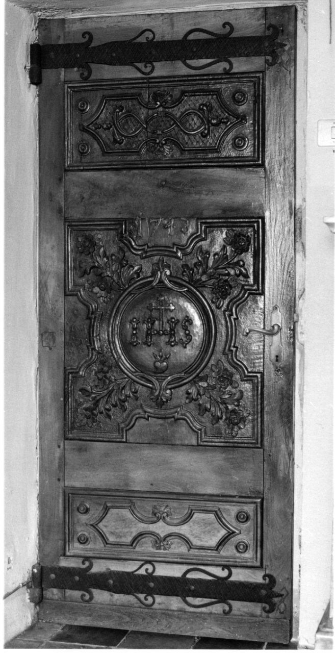 monogramma cristologico (porta, opera isolata) - bottega piemontese (sec. XVIII)