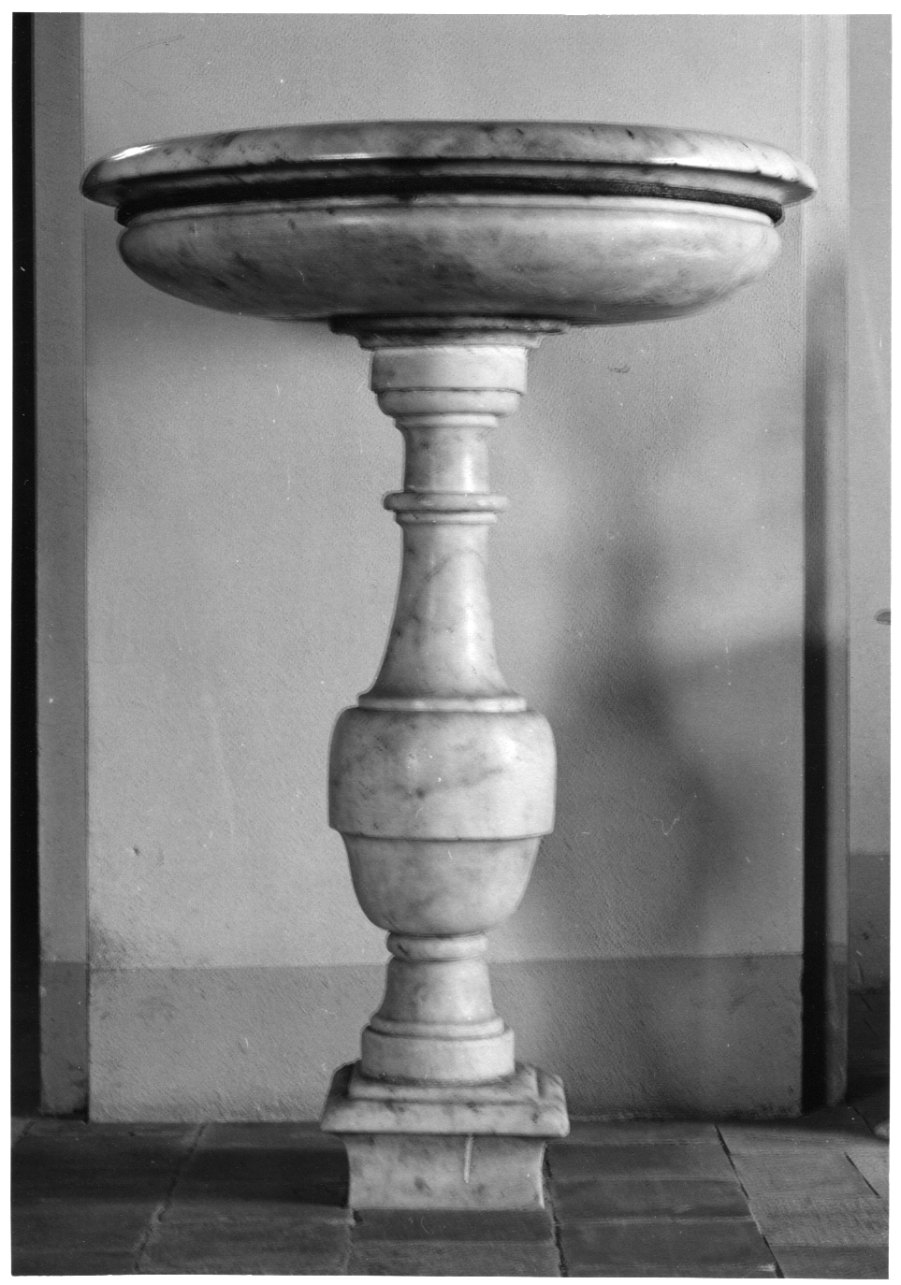 acquasantiera - a fusto, opera isolata - bottega piemontese (sec. XVIII)