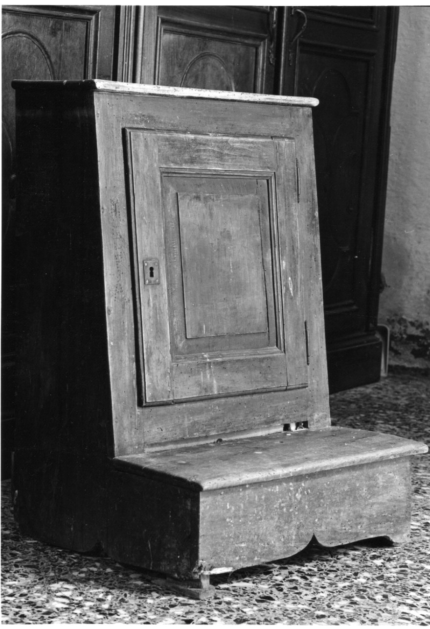 inginocchiatoio, opera isolata - bottega piemontese (seconda metà sec. XIX)