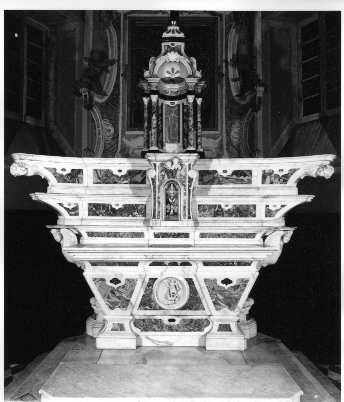 San Michele Arcangelo combatte il drago (altare maggiore, opera isolata) - bottega ligure (sec. XVIII)