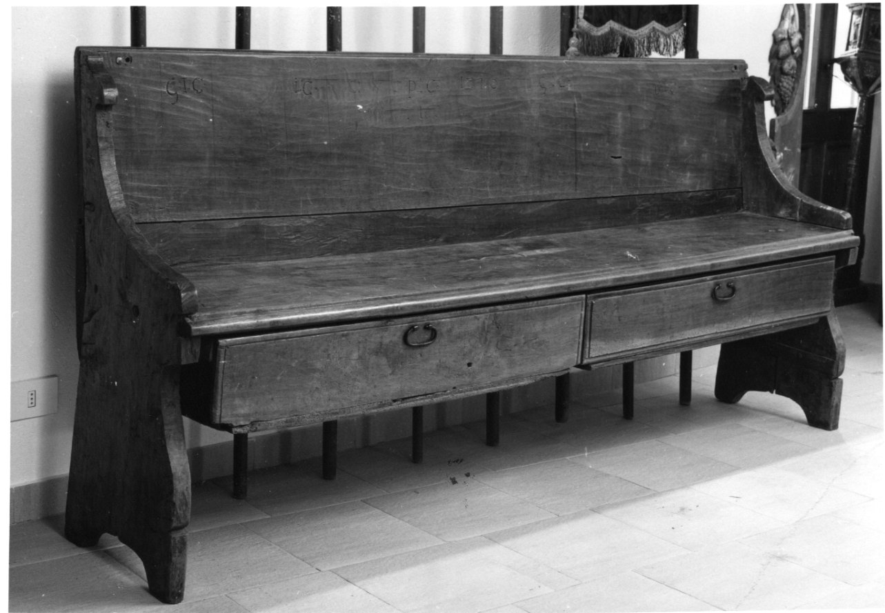 cassapanca, opera isolata - bottega piemontese (terzo quarto sec. XVIII)