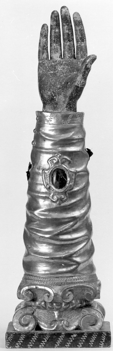 reliquiario antropomorfo - a braccio, opera isolata - bottega savoiardo-piemontese (terzo quarto sec. XVII)