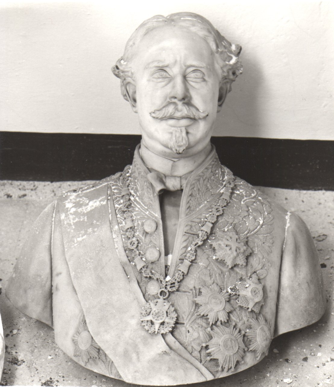 busto ritratto di Ferdinando Arborio Gattinara (scultura, opera isolata) di Tabacchi Odoardo (seconda metà sec. XIX)