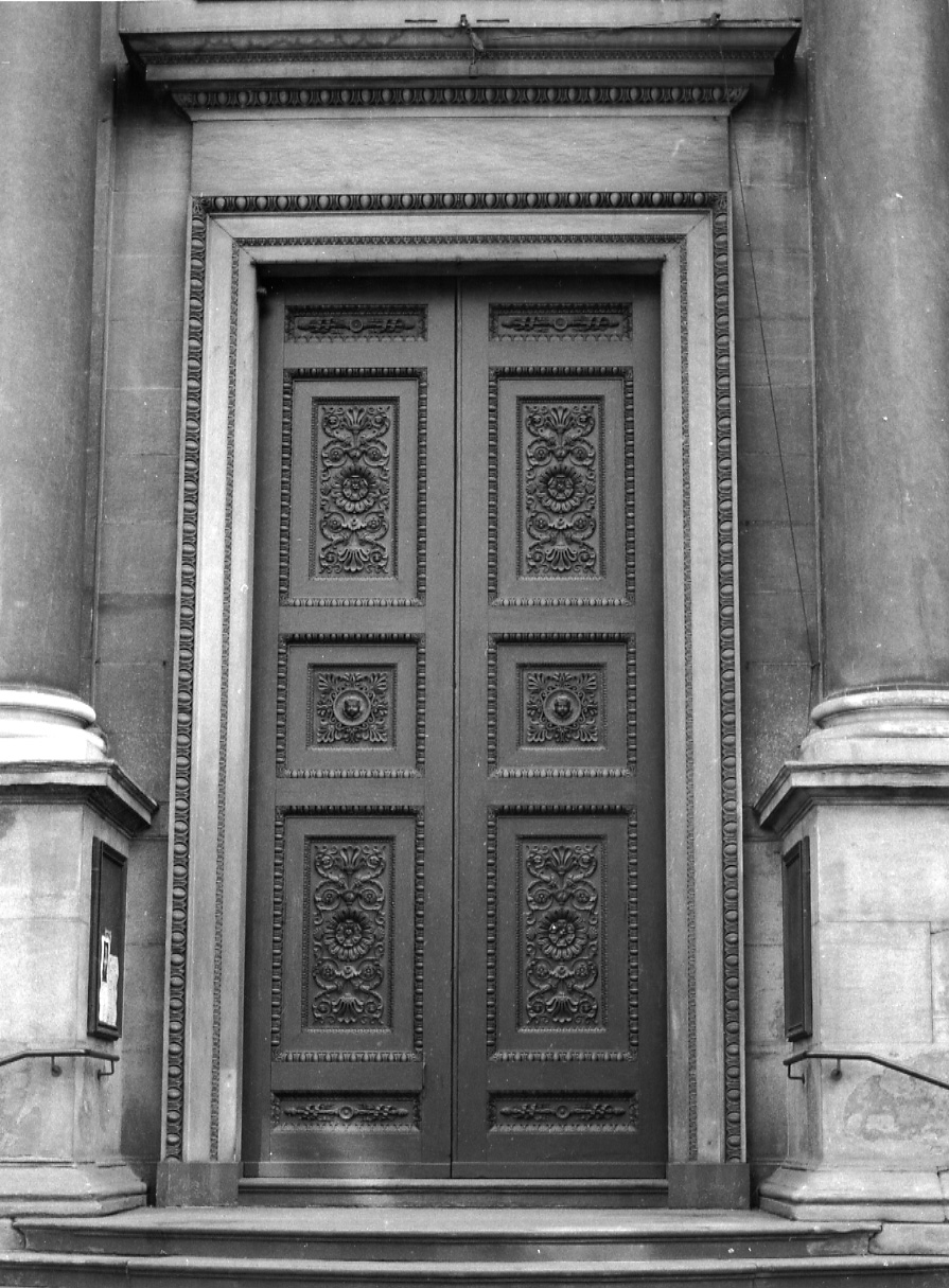 portone, opera isolata - bottega piemontese (terzo quarto sec. XIX)