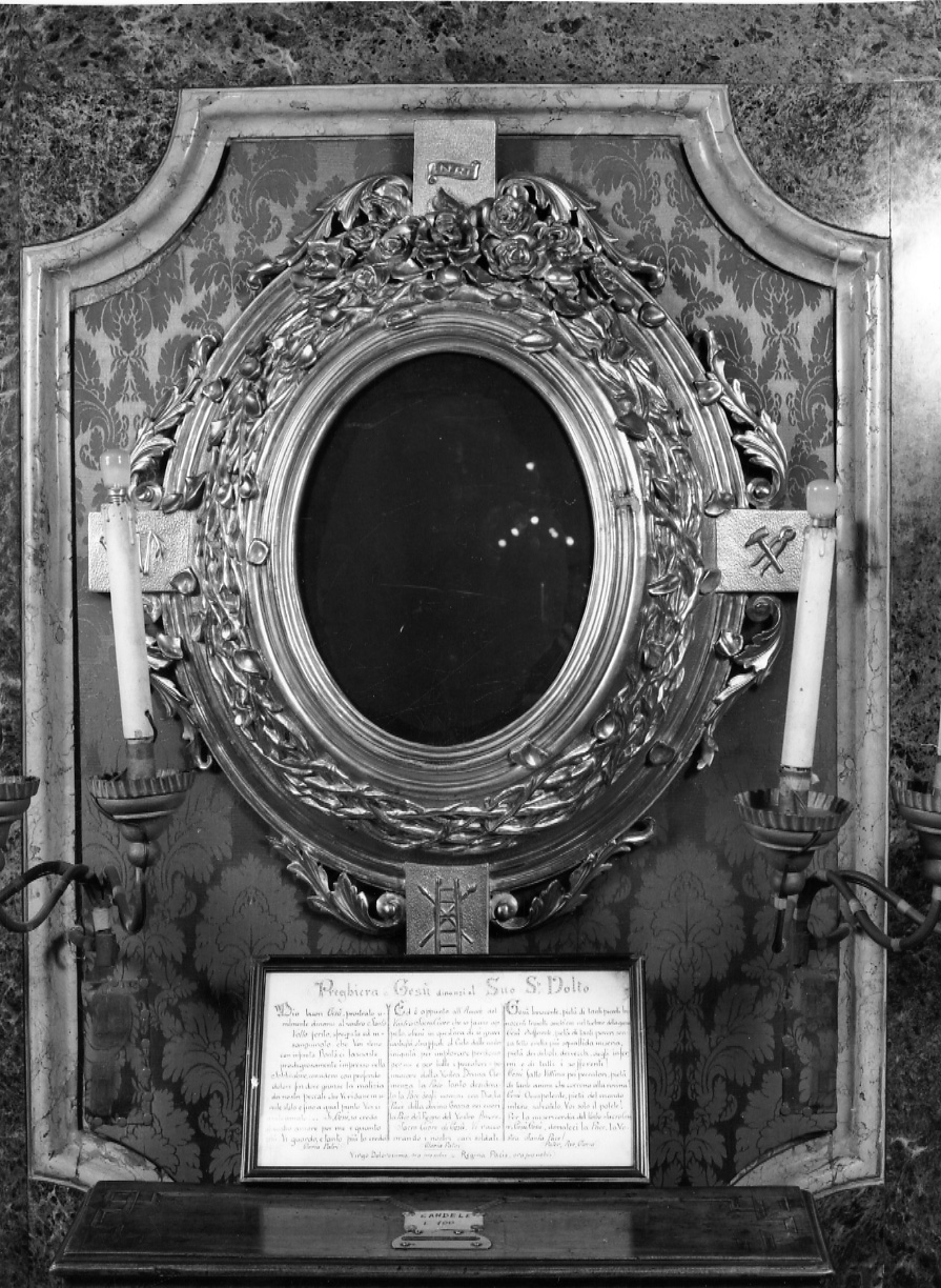 simboli della passione (cornice, opera isolata) - bottega piemontese (metà sec. XVIII)