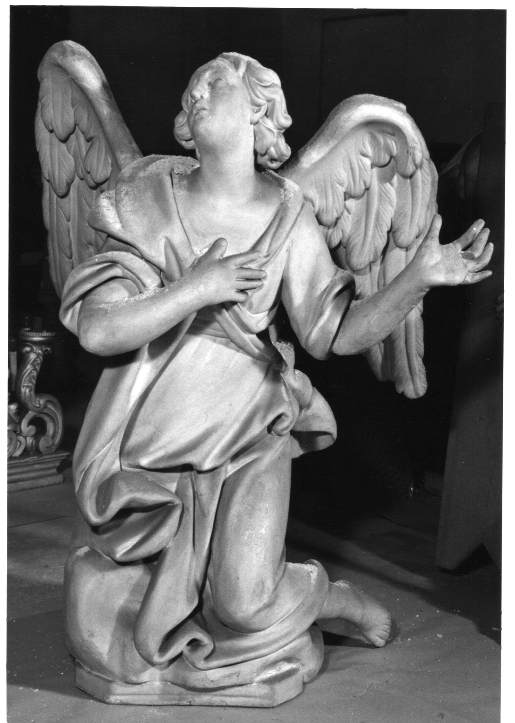 angelo adorante (statua, opera isolata) di Plura Carlo Giuseppe (cerchia) (metà sec. XVIII)