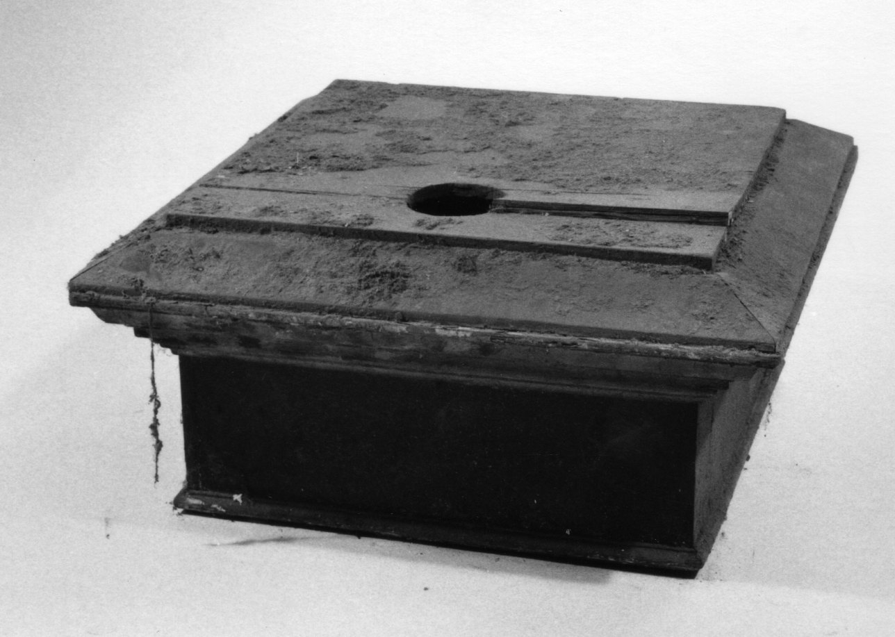 basamento, elemento d'insieme - bottega piemontese (prima metà sec. XX)