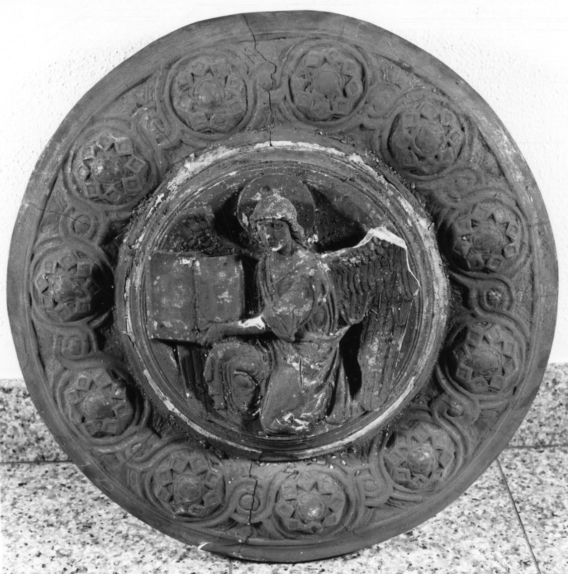 angelo con libro (scultura, opera isolata) - bottega piemontese (primo quarto sec. XX)