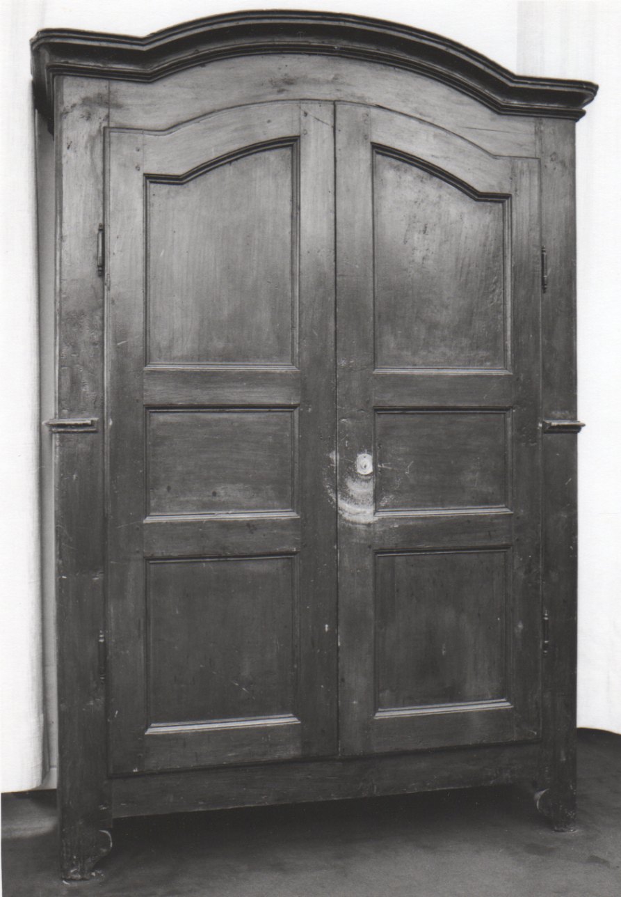 armadio, opera isolata - bottega piemontese (ultimo quarto sec. XVIII)