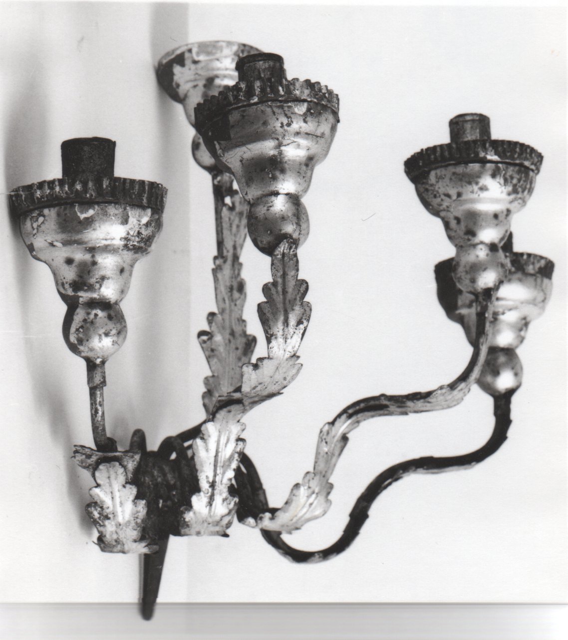 candeliere da parete, opera isolata - bottega piemontese (fine/inizio secc. XIX/ XX)