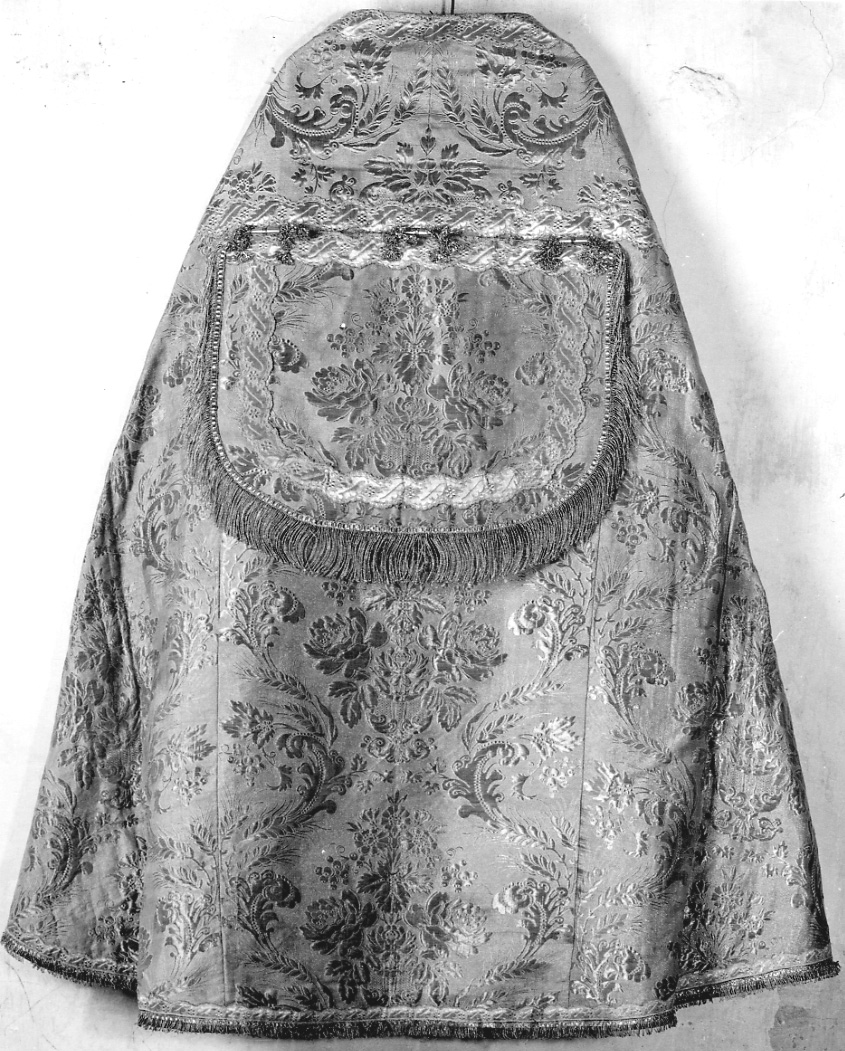 paramento liturgico, insieme - manifattura lombarda (fine/inizio secc. XIX/ XX)